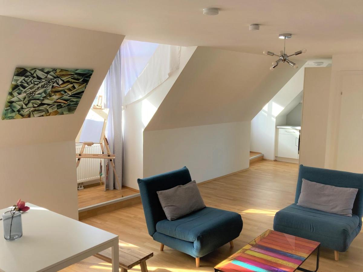 Carillon By Bestchoice - Old City - Self Check-In With Parking Option Graz Esterno foto
