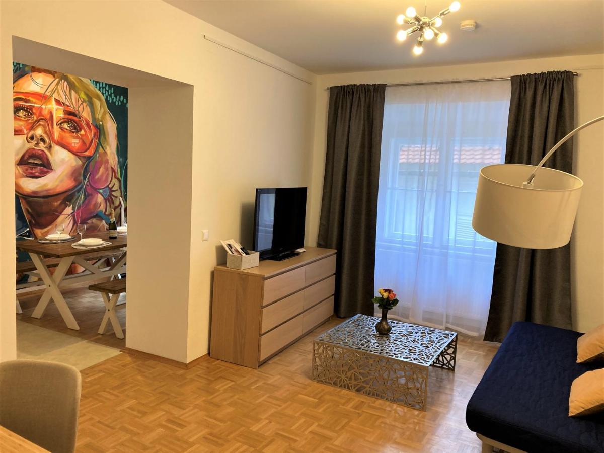 Carillon By Bestchoice - Old City - Self Check-In With Parking Option Graz Esterno foto