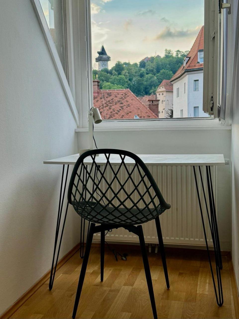 Carillon By Bestchoice - Old City - Self Check-In With Parking Option Graz Esterno foto